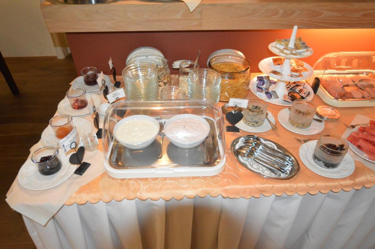 Aktivhotel Alter Kaiser บัดเอมส์ ภายนอก รูปภาพ