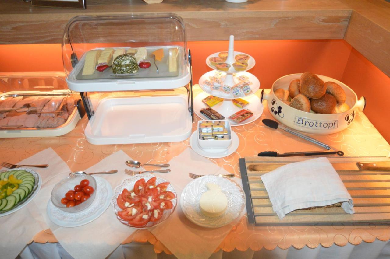 Aktivhotel Alter Kaiser บัดเอมส์ ภายนอก รูปภาพ