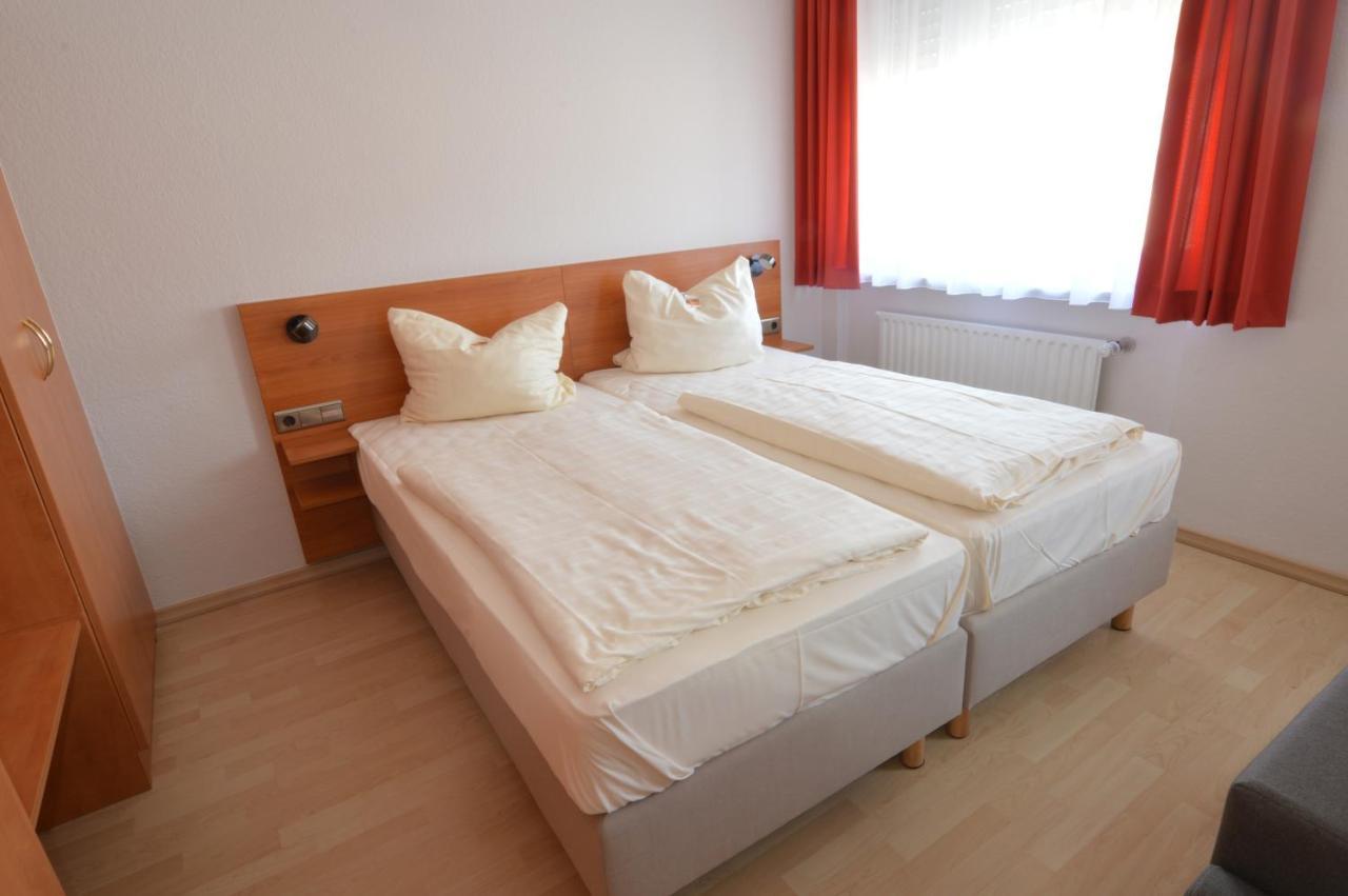 Aktivhotel Alter Kaiser บัดเอมส์ ภายนอก รูปภาพ